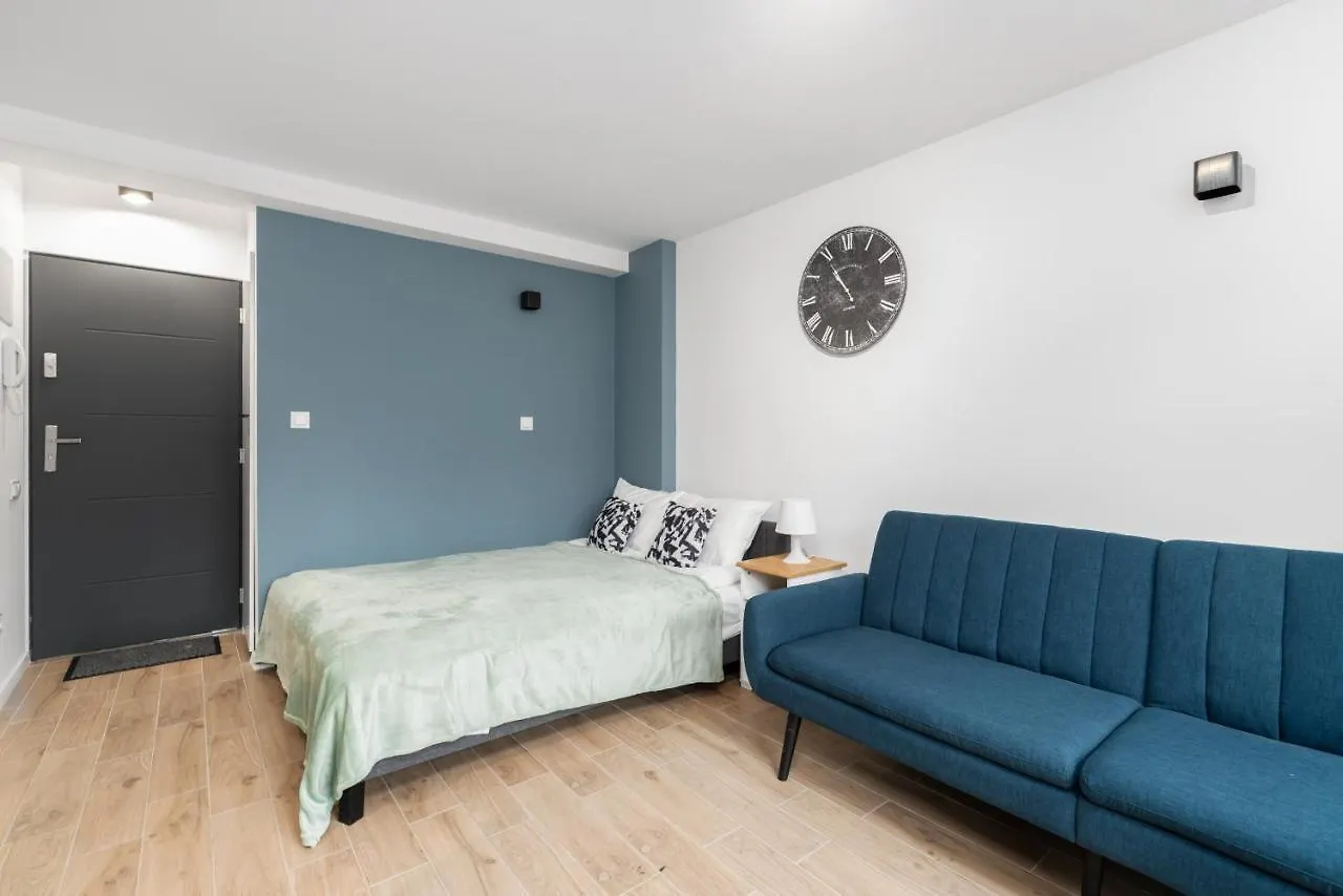 Bright & Comfy Studios Krosnienska Poznan With Balcony By Renters 0*,  Polsko