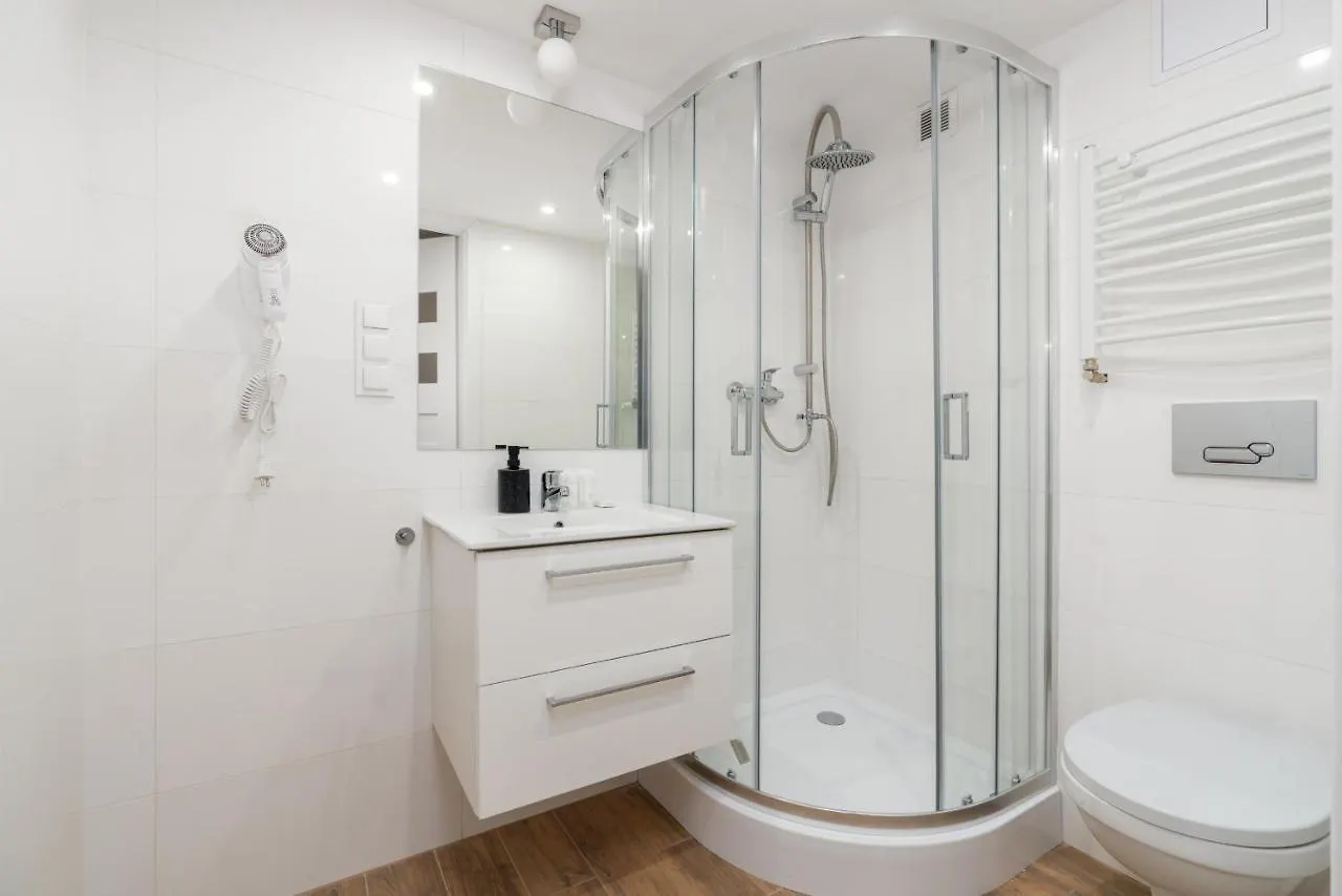 Bright & Comfy Studios Krosnienska Poznan With Balcony By Renters 0*,  Polsko